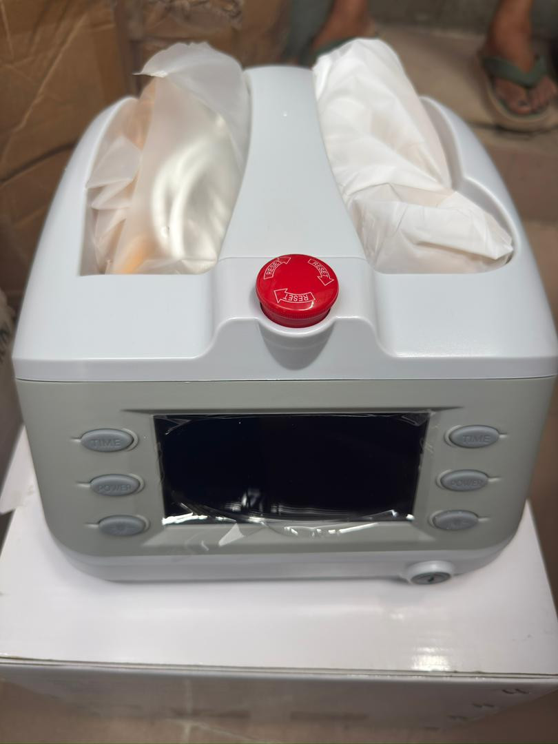 Laser therapy machine